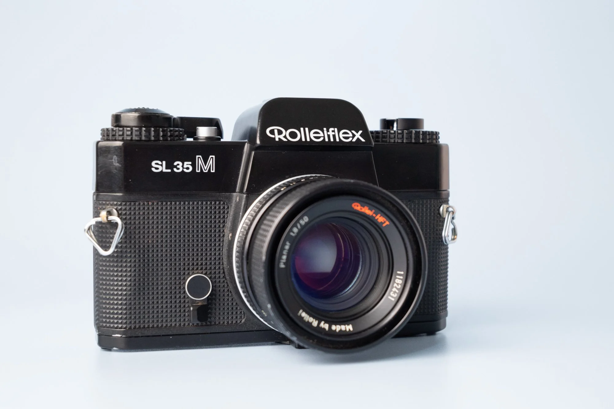 Rolleiflex SL 35 M 35mm Film SLR Camera with Rollei HFT Planar